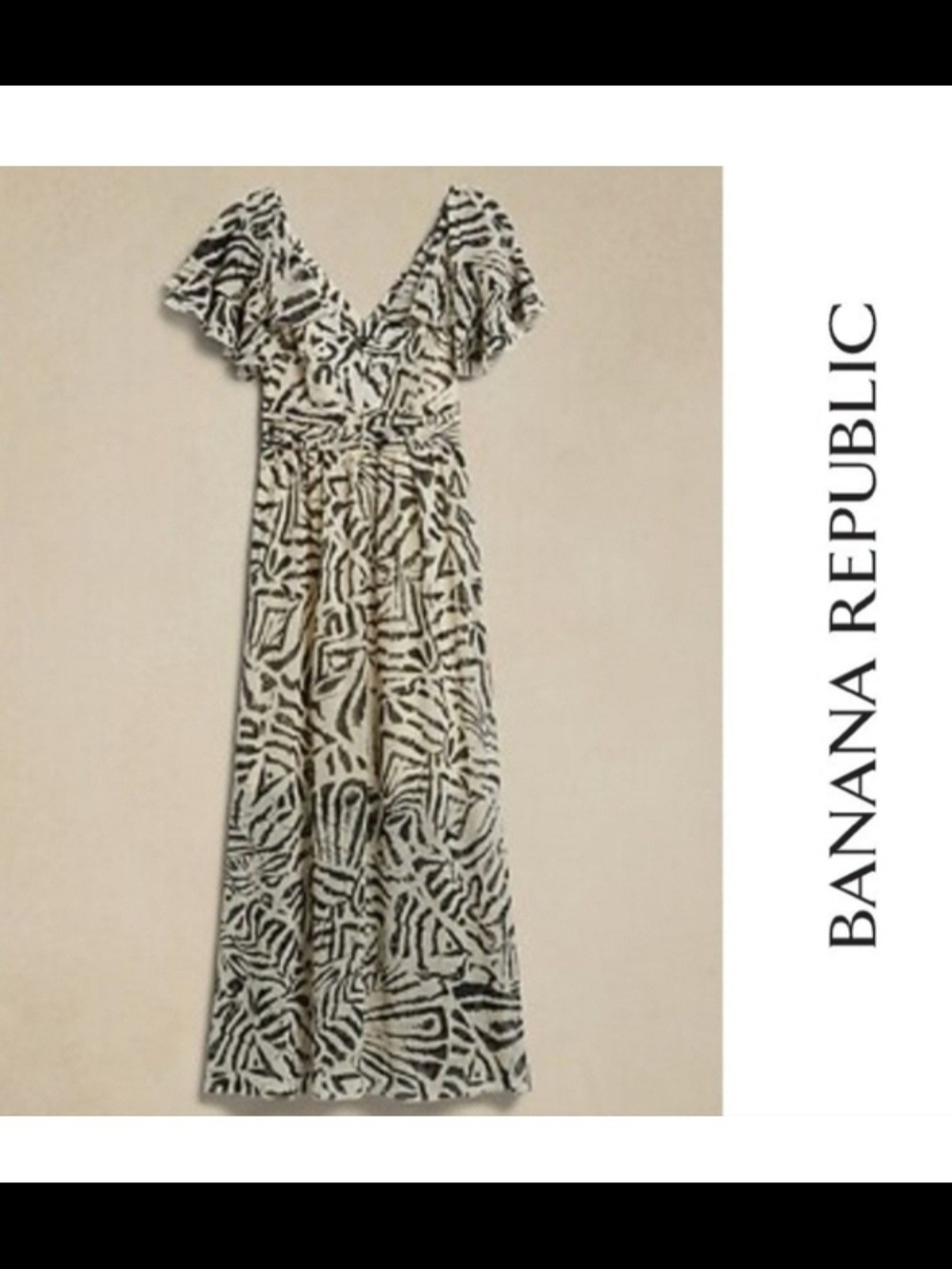 NWT {Banana Republic} NWT Ruffle-Sleeve Maxi Dress in Black Print